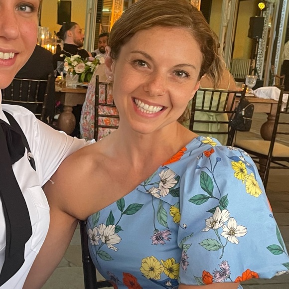 Meet your Posher, Jaclyn - Picture 2 of 8